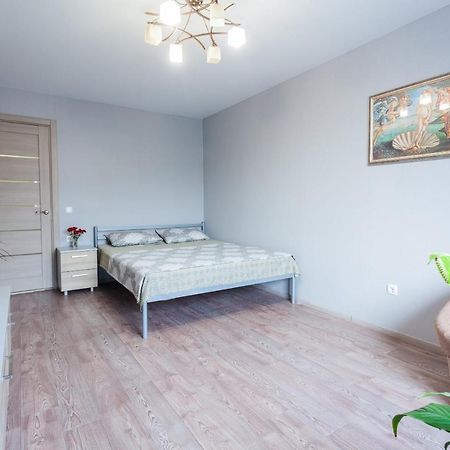 Obolon Metro Station Apartment เคียฟ ภายนอก รูปภาพ