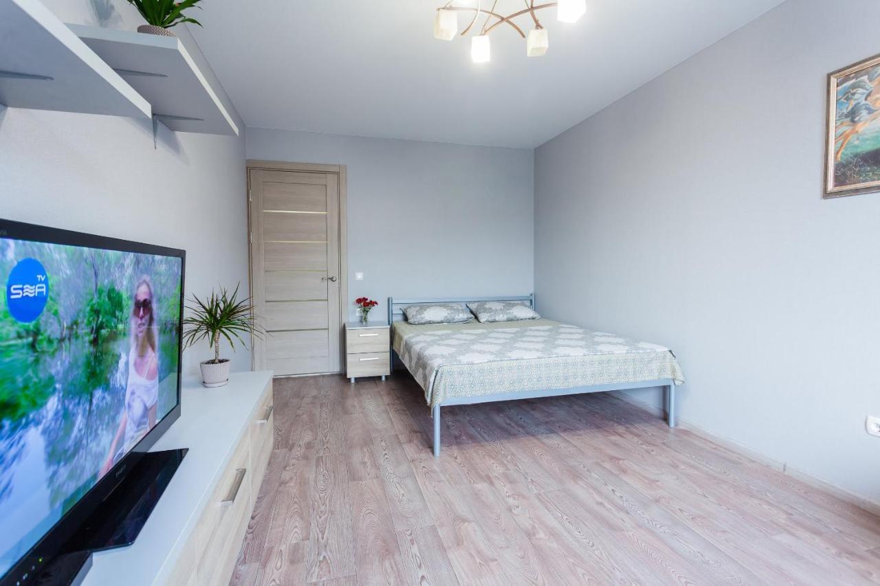 Obolon Metro Station Apartment เคียฟ ภายนอก รูปภาพ