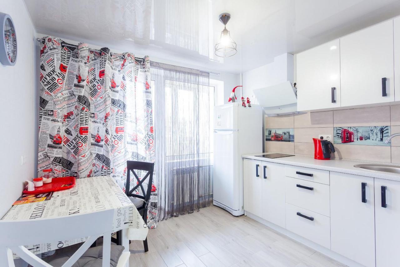 Obolon Metro Station Apartment เคียฟ ภายนอก รูปภาพ