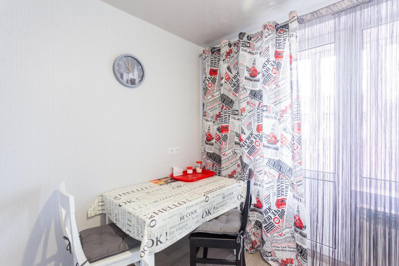 Obolon Metro Station Apartment เคียฟ ภายนอก รูปภาพ