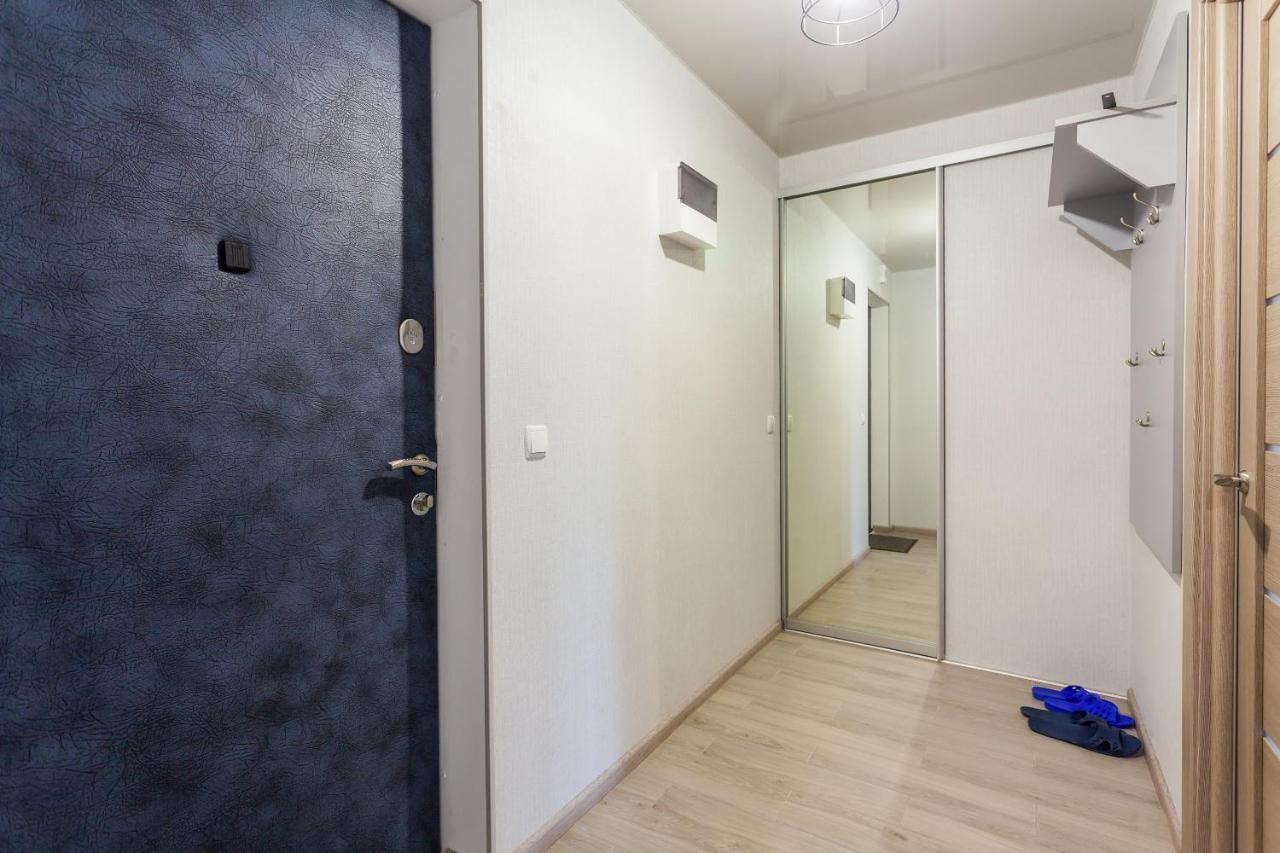 Obolon Metro Station Apartment เคียฟ ภายนอก รูปภาพ